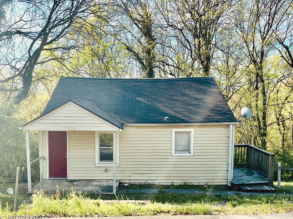 1st image of 3732 Skyline Dr