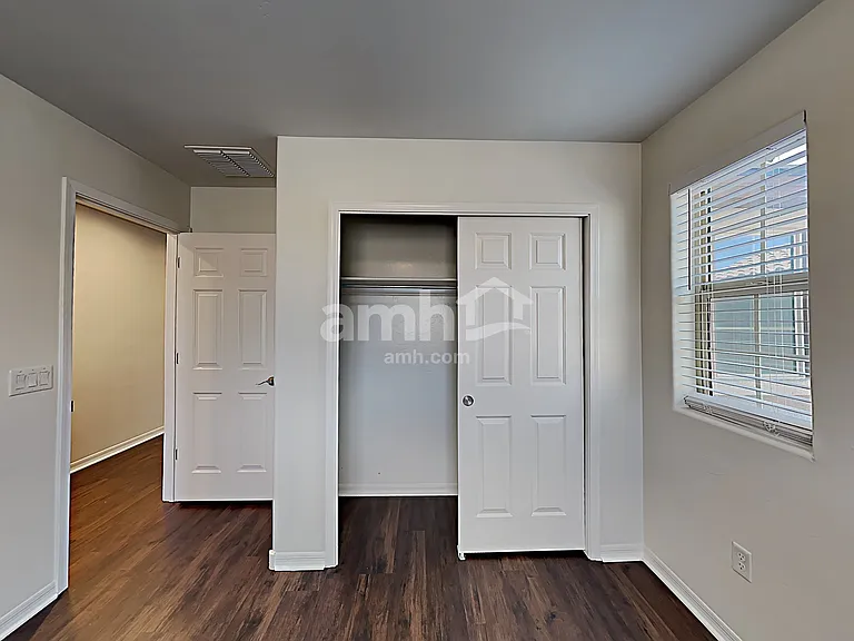 743 W Calle Ocarina — Photo 18