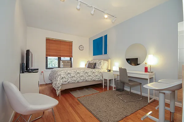 Rented by Oxford Property Group | media 1