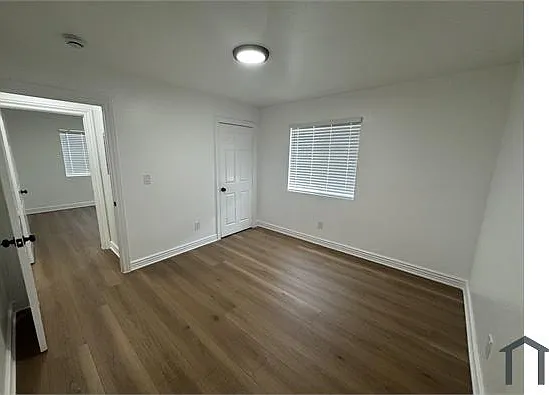 119 W Century Blvd — Photo 11