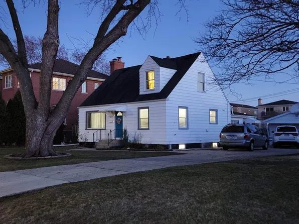 8225 W Gunnison St, Norridge, IL 60706