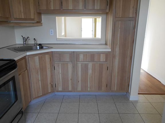 3rd image of 5451 Glenda St