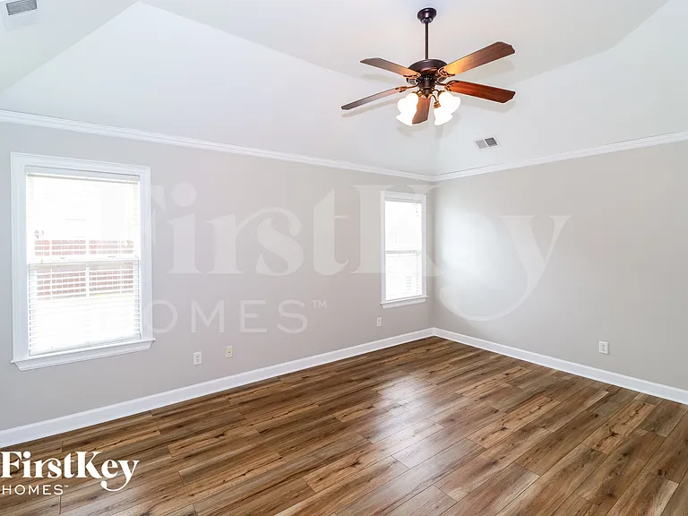 170 Southwind Dr — Photo 10