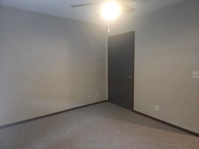 109 S 1st St #1 — Photo 9