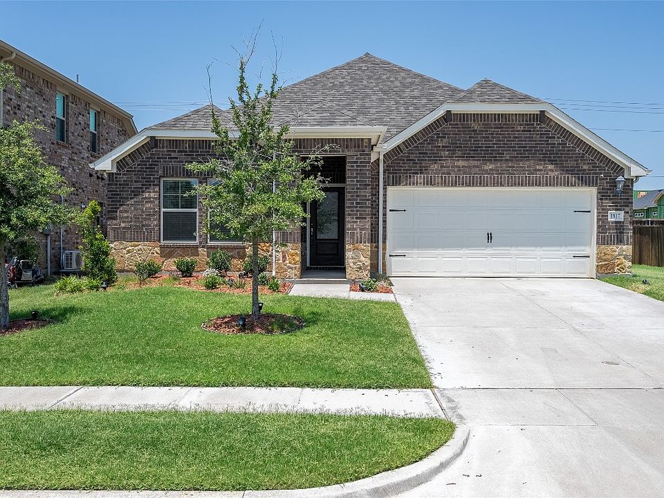 1817 Gold Mine Trl, Aubrey, TX 76227 Zillow
