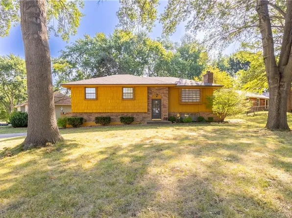 1909 N Concord Rd, Independence, MO 64058