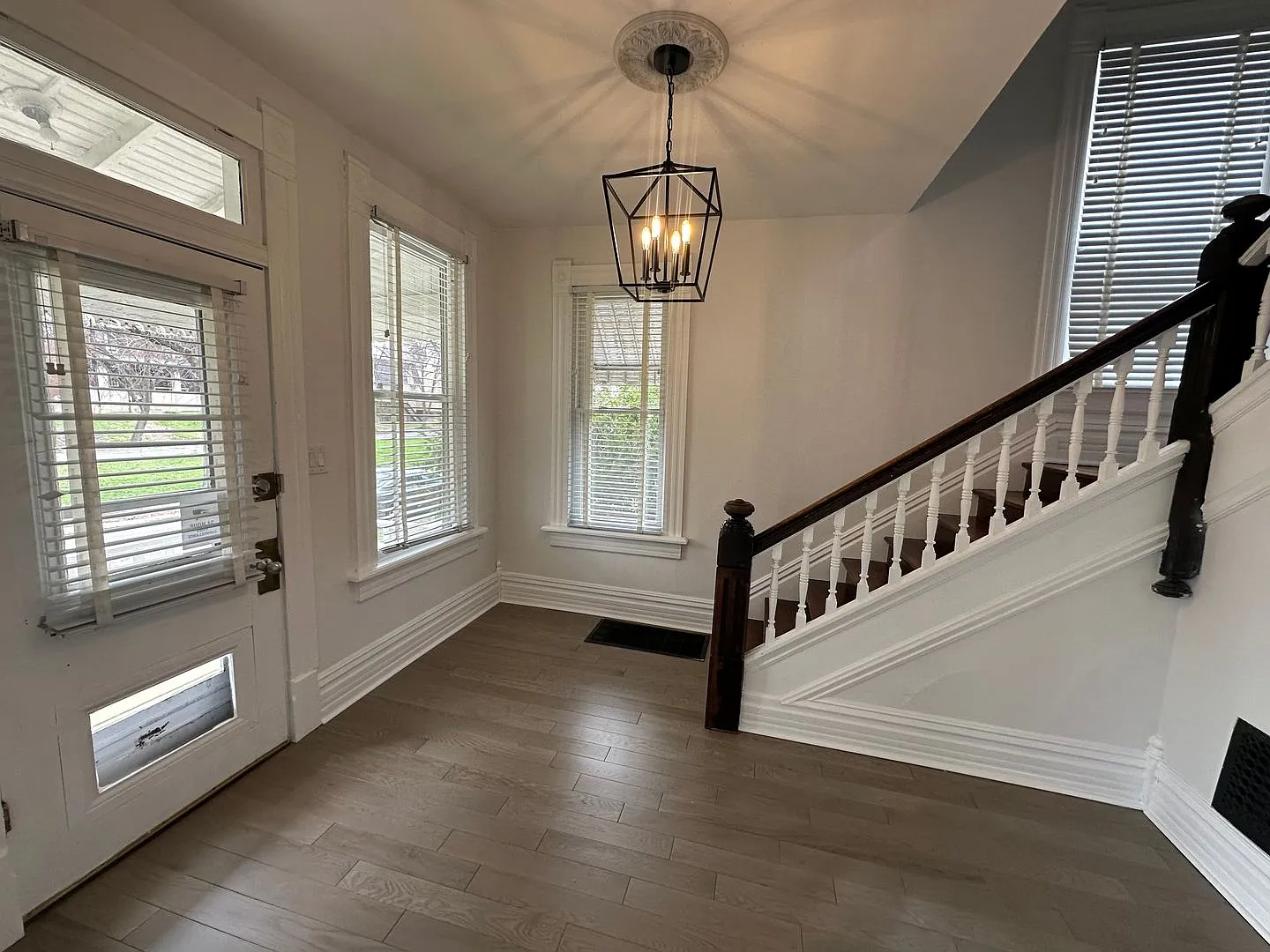 E 15th Ave 379 TNB — Photo 3