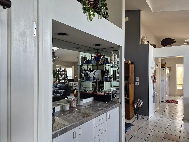 10520 Regent Cir — Photo 5