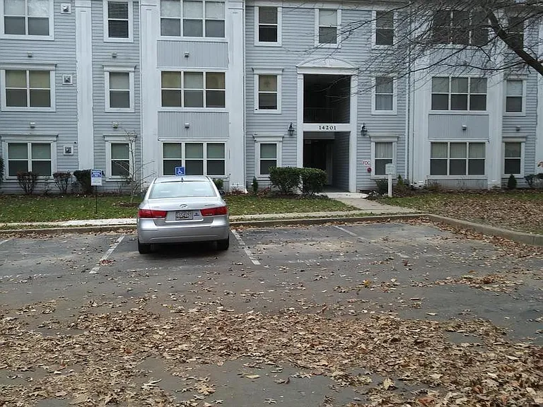 14201 Woolen Oak Ct #10-32 — Photo 1