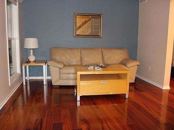 5th image of 5480 Highbury Dr SE