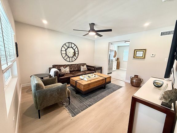 2nd image of 201 S Mitchell St #3