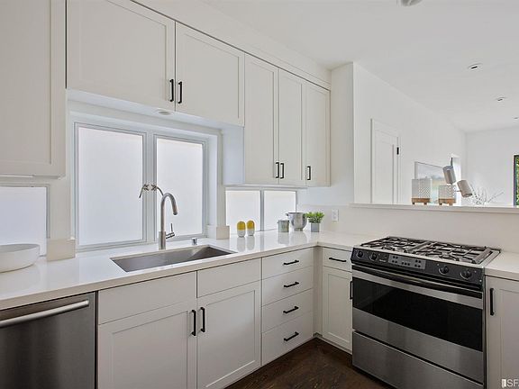 5th image of 423 Diamond St