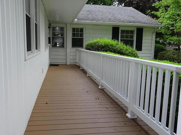 4th image of 179 Sinsbury Dr N