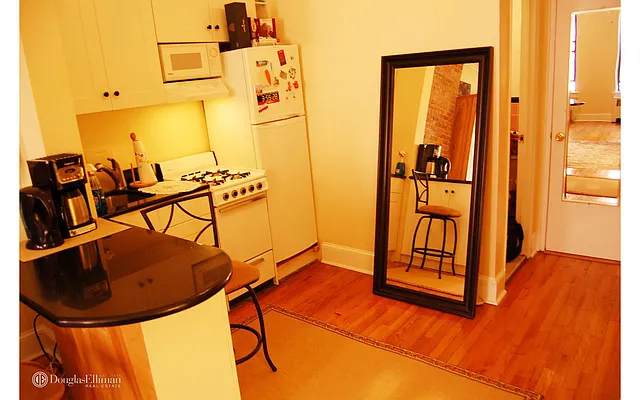 Rented by Douglas Elliman | media 25