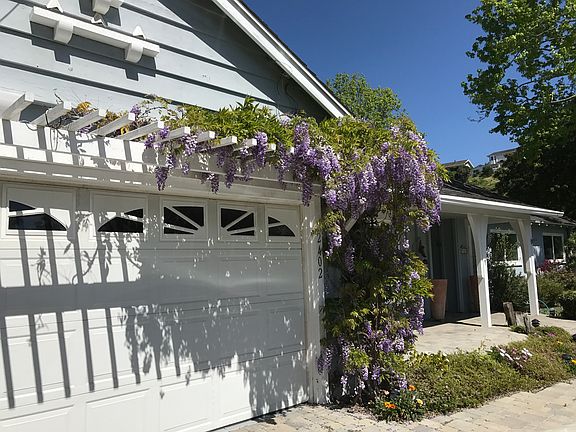 2nd image of 2402 Calle Galicia
