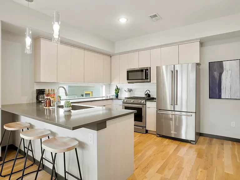 1270 N Perry St #3 — Photo 5