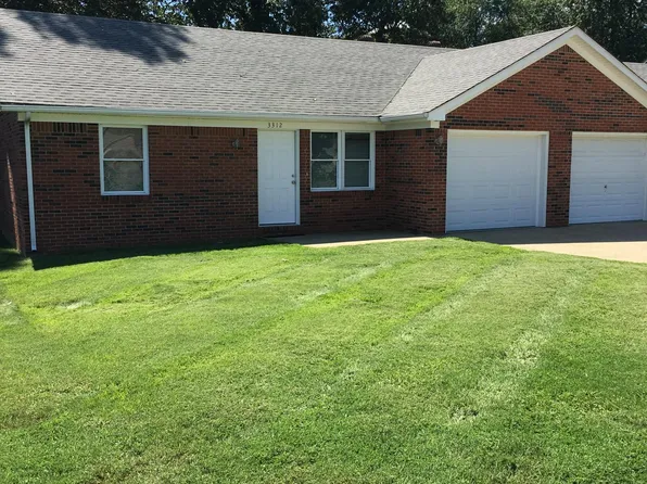 3312 River Oaks Blvd, Paducah, KY 42001