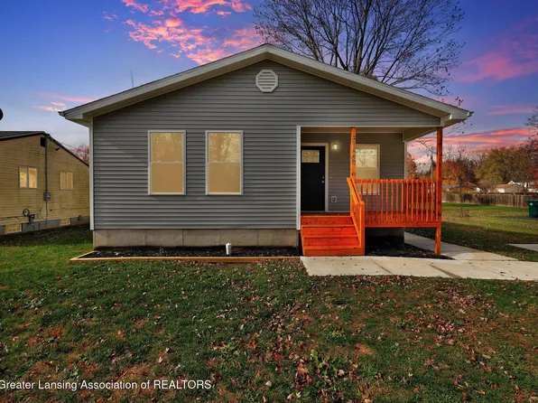 3126 Viking Rd, Lansing, MI 48911