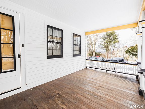 3rd image of 934 Storrs Road