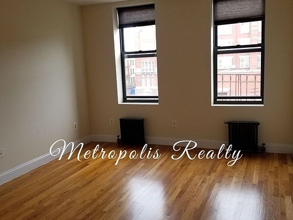 3rd image of 23-74 29th St #17