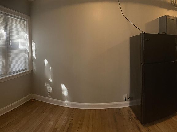 4th image of 7919 S Wood St #7919