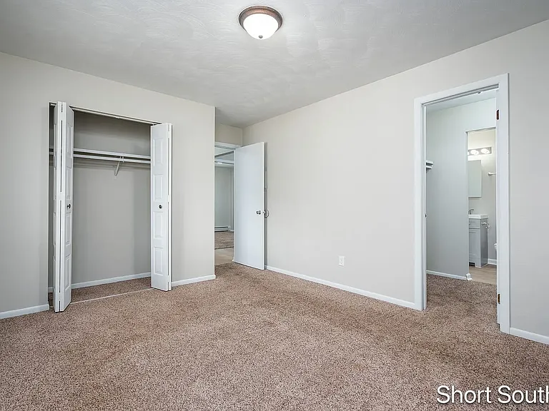 Lakewood Apartments — Photo 14