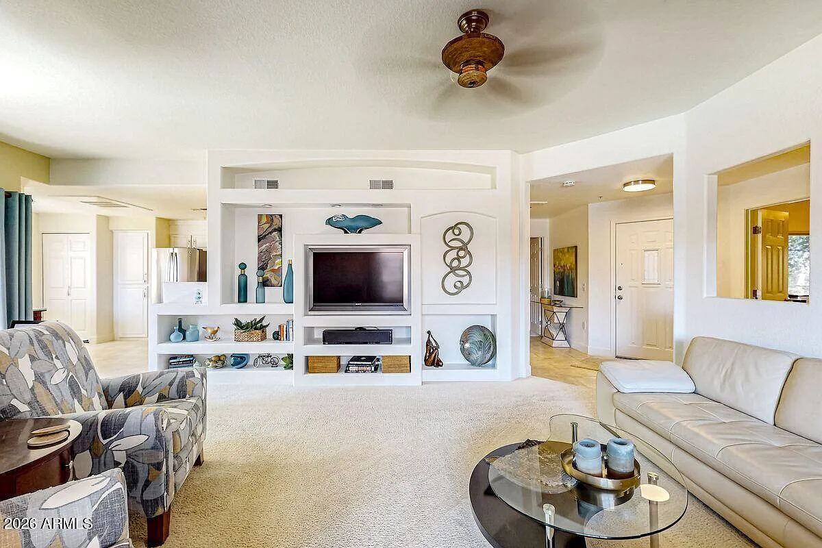 2 bed, 2.0 bath, 1509 sqft, $3,200 — Photo 4