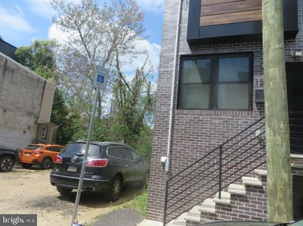 1254 N Myrtlewood St, Philadelphia, PA 19121