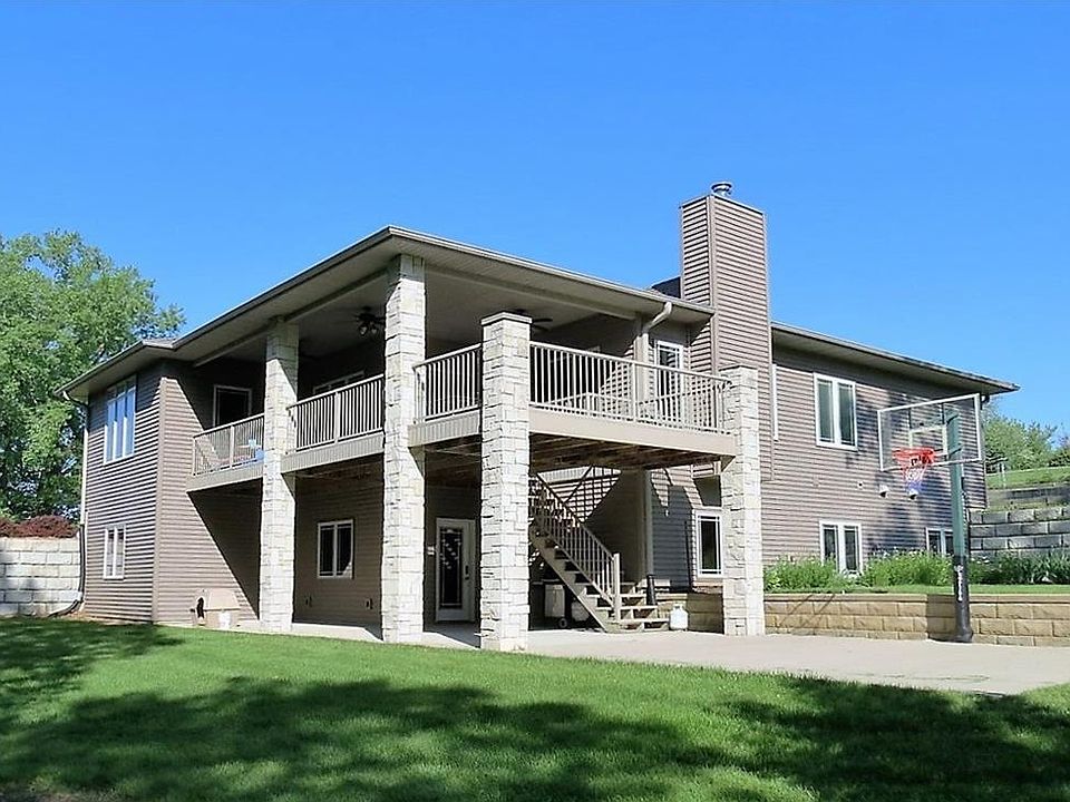 1st image of 13 Valley Forge Dr