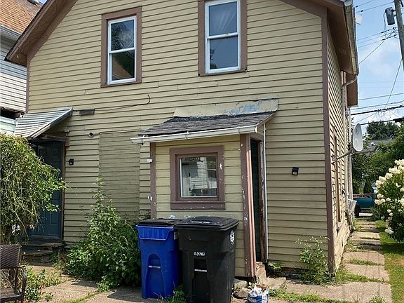 3rd image of 2060 W 44th St