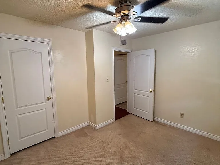 3800 Casey Ct — Photo 31
