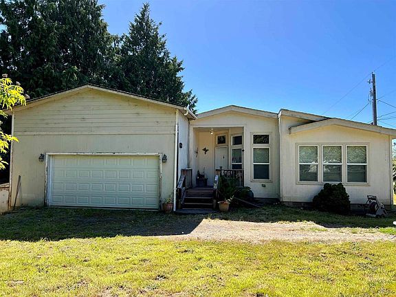 3rd image of 2455 Dodane Ave #260