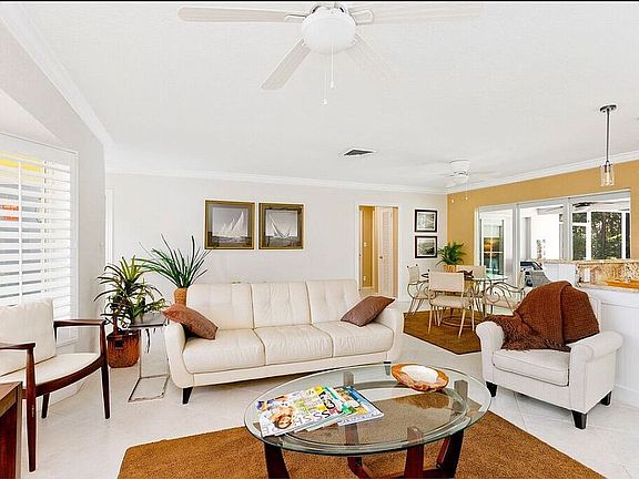4th image of 1420 SE 14th Ct