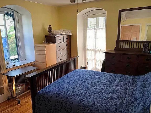 5th image of 14214 Quince Ave