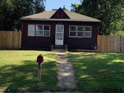 2011 P St, Auburn, NE, 68305