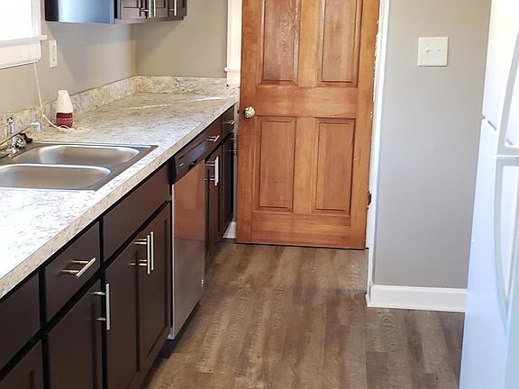 5th image of 1818 Gondert Ave