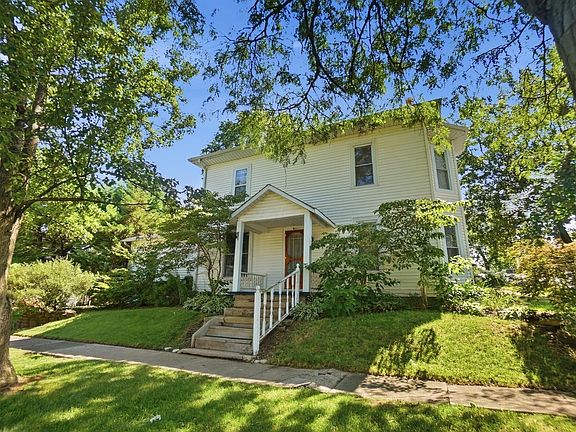 3rd image of 66 N Vernon St