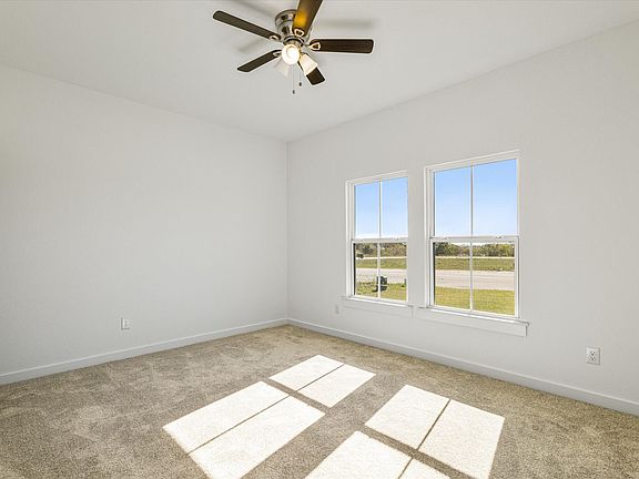 5th image of 428 Cirrus Cir