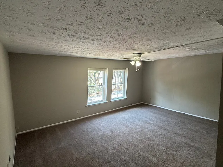 2020 Continental Ave #235 — Photo 8