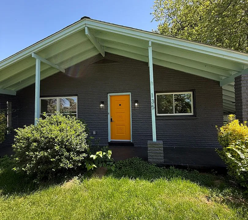135 Grandview Ave