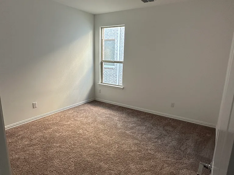1200 Sassafras Dr — Photo 12