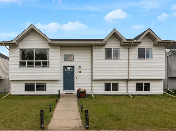 1918 N Strathcona Ter, Strathmore, AB T1P 1S8