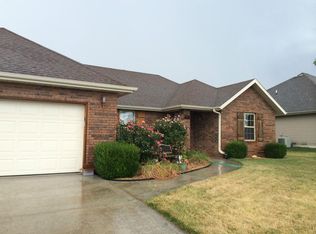 206 N Leann Dr, Nixa, MO 65714