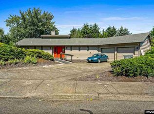2446 SW Maplewood Dr, Dallas, OR 97338