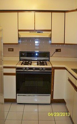 5th image of 16W486 Lake Dr APT 106