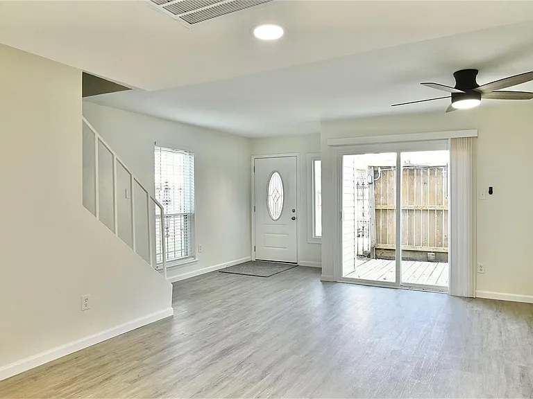 7918 Prestwood Dr #4 — Photo 10
