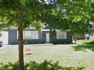 7573 Rainbow Dr, Prairie Village, KS 66208