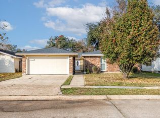 332 Westmeade Dr, Gretna, LA 70056