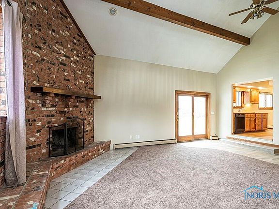 3rd image of 1140 Lee High Dr