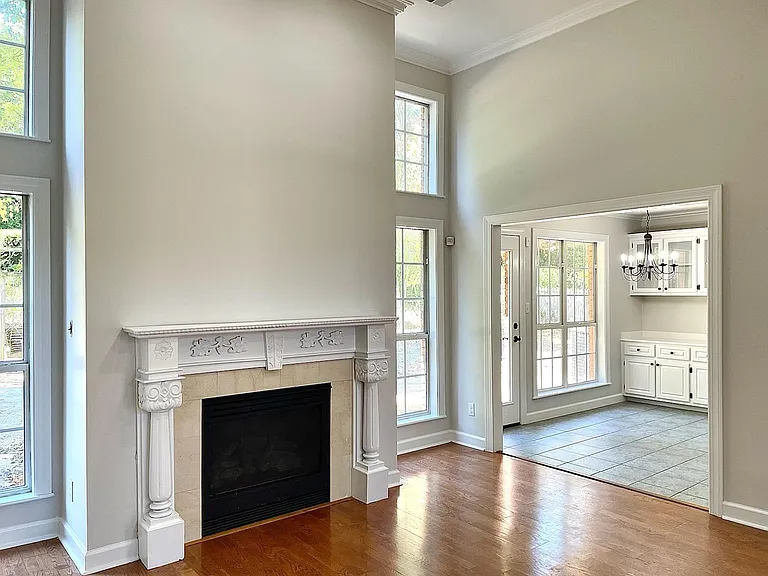408 Rebel Dr — Photo 6